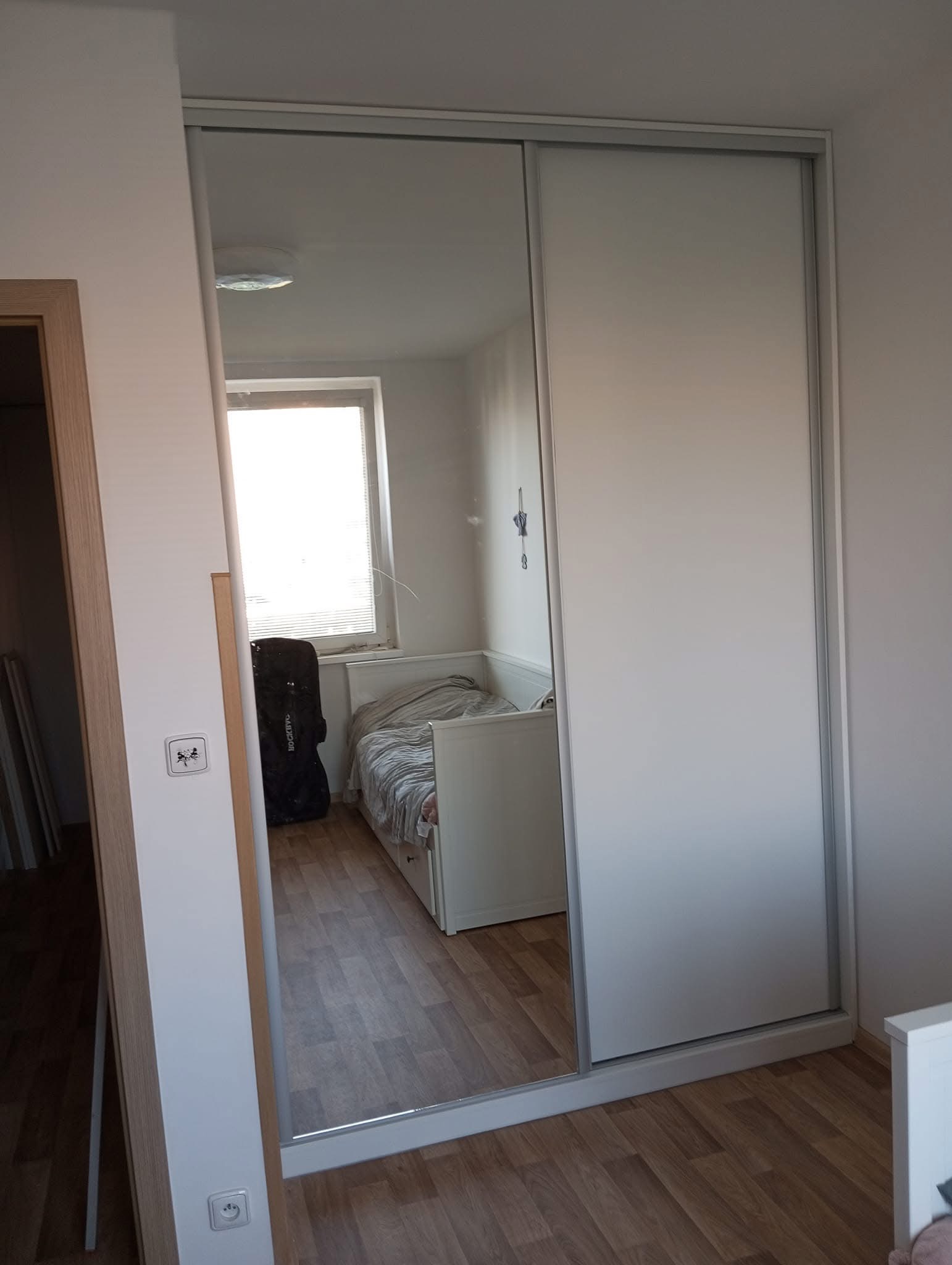 Vestavné skříně